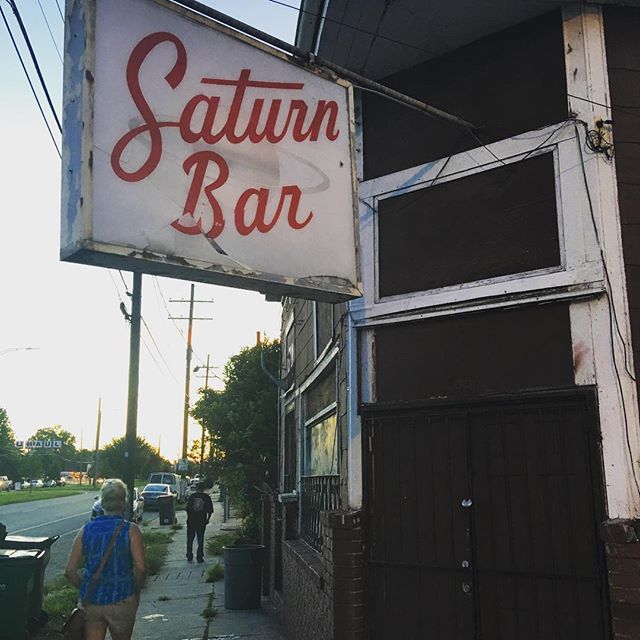 1609-PL-New_Orleans-Bywater-Saturn_Bar