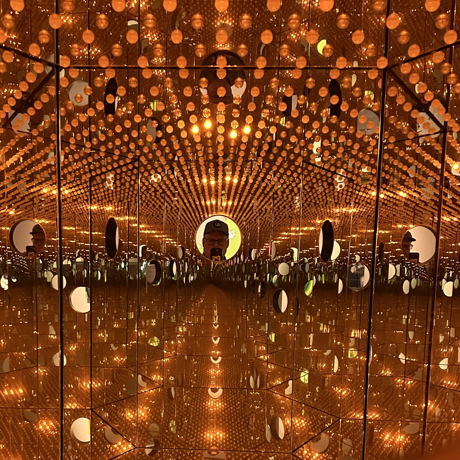 2410-FA-NCMA-Yayoi_Kusama-Light_Of_Life